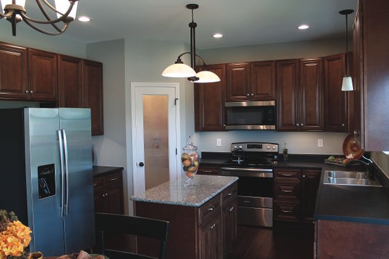 Interior - Kitchen for Traditional House Plan #20-2123 - 3 bed, 2.5 bath