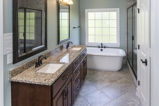 Interior - Master Bathroom for Craftsman House Plan #929-953 - 4 bed, 3 bath