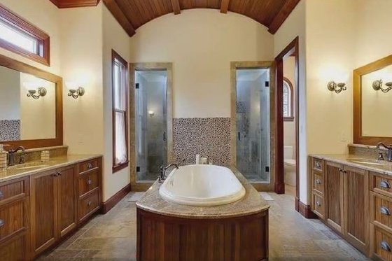 Interior - Master Bathroom for Craftsman House Plan #54-492 - 4 bed, 3.5 bath