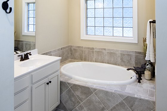 Interior - Master Bathroom for Craftsman House Plan #929-428 - 3 bed, 2 bath