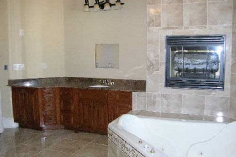 Architectural House Design - Photo 4 for European House Plan #119-117 - 4 bed, 4.5 bath