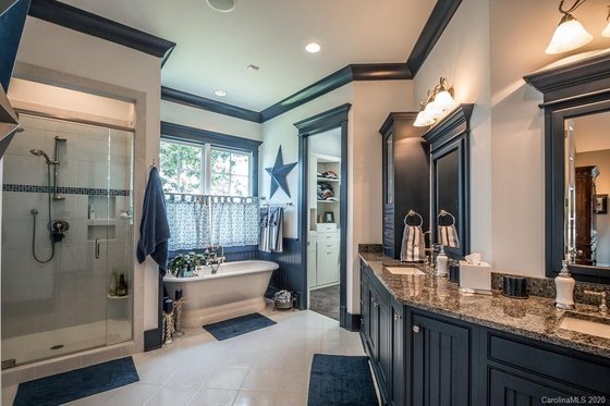 Photo 5 for Country House Plan #137-233 - 4 bed, 4 bath