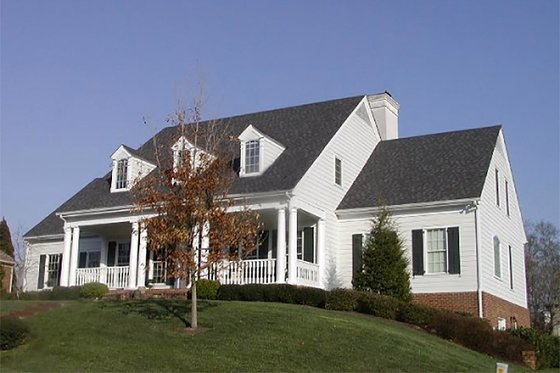 Exterior - Front Elevation for Southern House Plan #137-152 - 4 bed, 3 bath