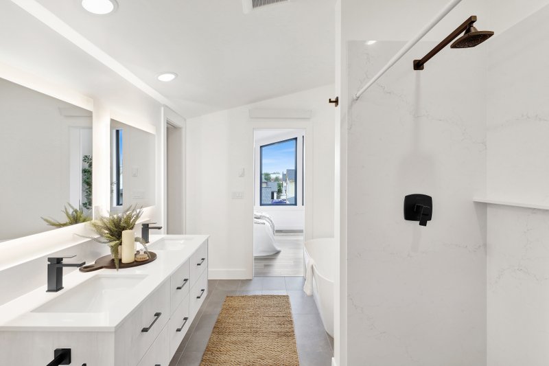 House Plan Design - Interior - Bathroom 2 for Contemporary House Plan #1070-235 - 3 bed, 2 bath