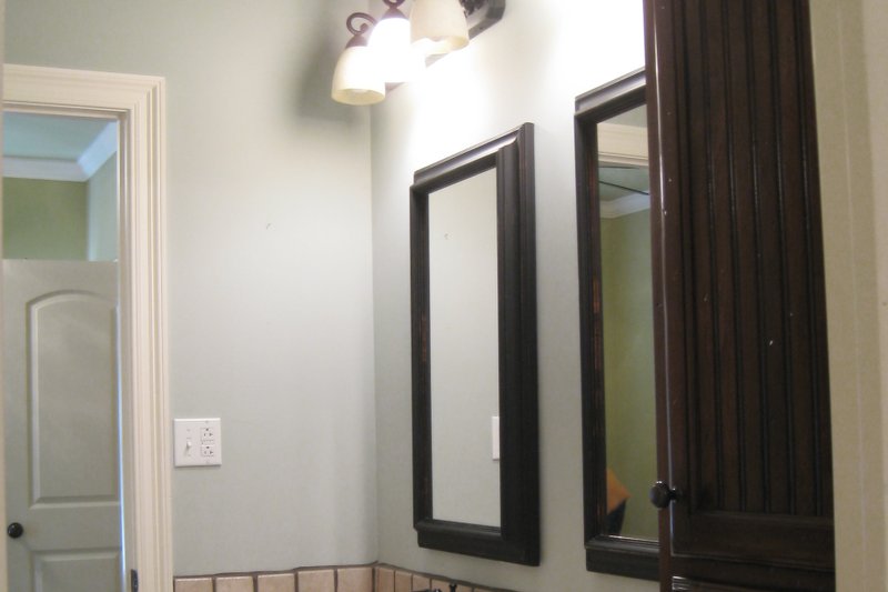 Dream House Plan - Interior - Bathroom for European House Plan #44-181 - 3 bed, 2.5 bath