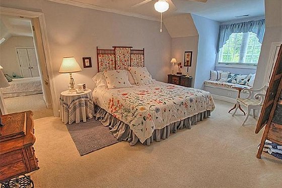 Bedroom - 2600 square foot Southern home