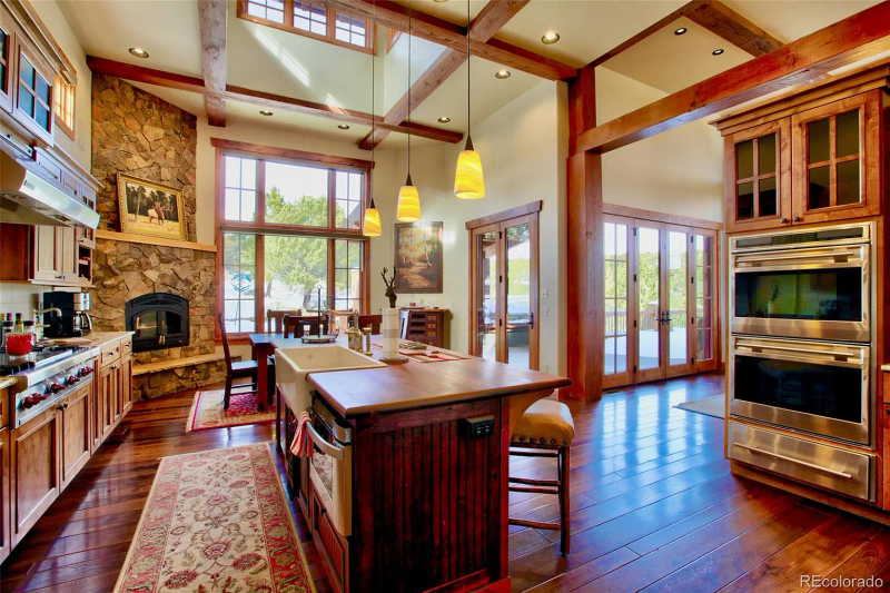 House Blueprint - Photo 27 for Traditional House Plan #942-65 - 3 bed, 2.5 bath