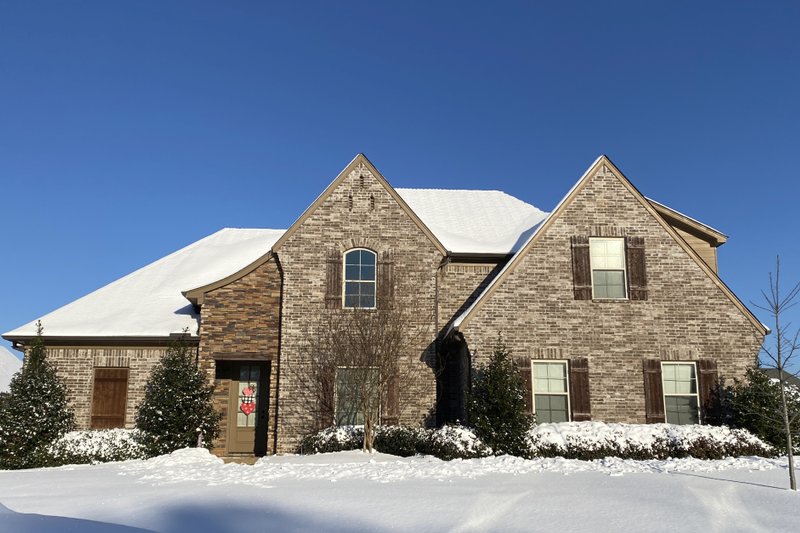 House Design - Exterior - Front Elevation 8 for Country House Plan #932-209 - 4 bed, 3 bath