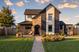 Home Plan - Exterior - Front Elevation for European House Plan #1099-20 - 3 bed, 2.5 bath