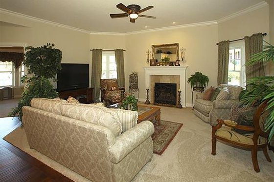 Interior - Family Room for Craftsman House Plan #132-230 - 2 bed, 2.5 bath