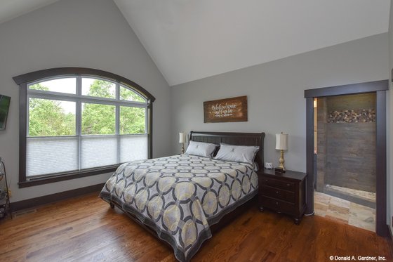 Interior - Master Bedroom for Craftsman House Plan #929-1040 - 3 bed, 2 bath