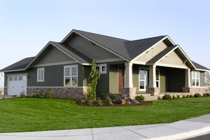 Front View - 1900 square foot Craftsman Home