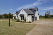 Farmhouse Style House Plan - 4 Beds 3.5 Baths 2906 Sq/Ft Plan #927-1028 