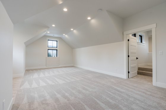 Interior - Other 4 for Country House Plan #1070-33 - 3 bed, 2.5 bath