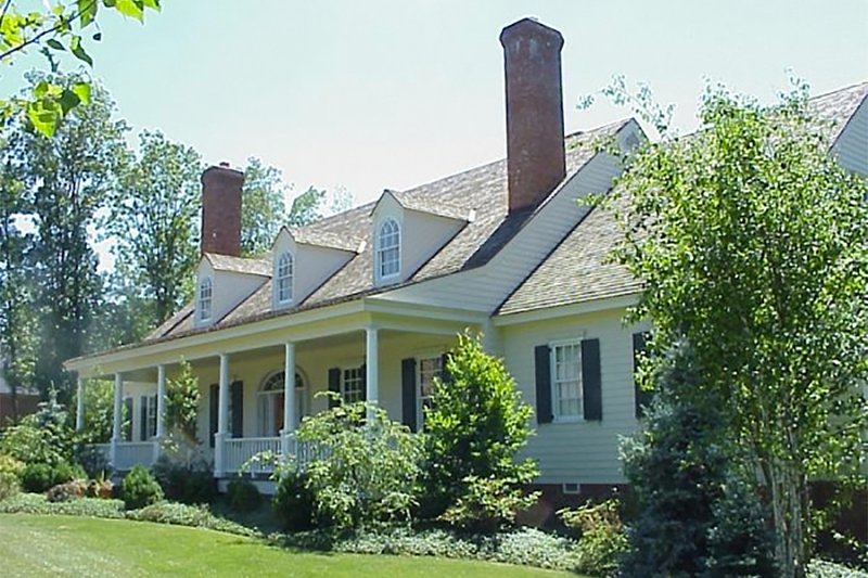 Home Plan - Exterior - Front Elevation for Country House Plan #137-148 - 4 bed, 3 bath