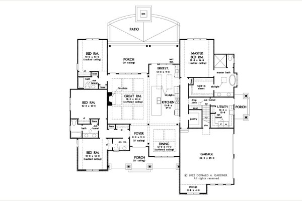 Dream House Plan - European Floor Plan - Main Floor Plan #929-1161