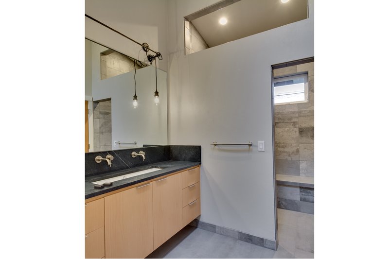 Architectural House Design - Interior - Master Bathroom 1 for Ranch House Plan #124-983 - 3 bed, 2 bath