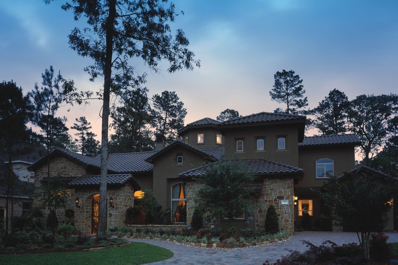 Home Plan - Mediterranean Exterior - Front Elevation Plan #20-2157