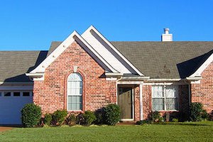 Traditional Exterior - Front Elevation Plan #81-13819