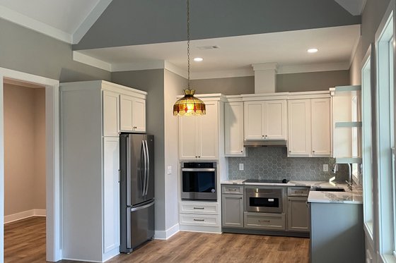 Interior - Other 4 for Craftsman House Plan #437-111 - 4 bed, 3.5 bath