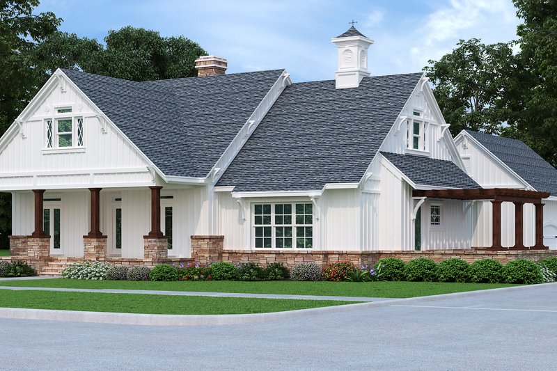 Dream House Plan - Traditional Exterior - Front Elevation Plan #45-609