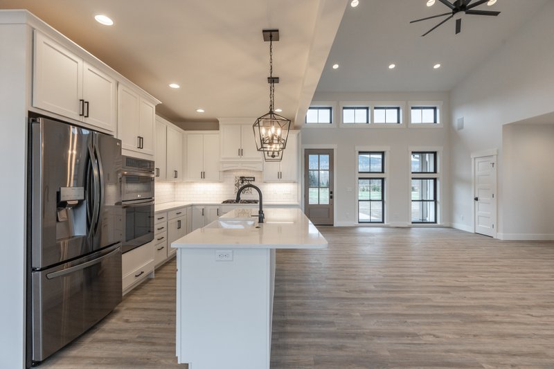 Architectural House Design - Interior - Kitchen 5 for Country House Plan #1070-33 - 3 bed, 2.5 bath