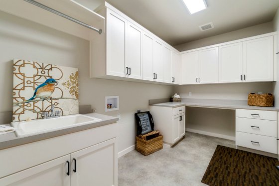 Photo 3 for Prairie House Plan #124-1173 - 3 bed, 2 bath