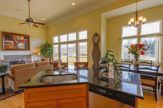 Kitchen - 1400 square foot cottage