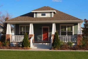 Bungalow Exterior - Front Elevation Plan #461-67