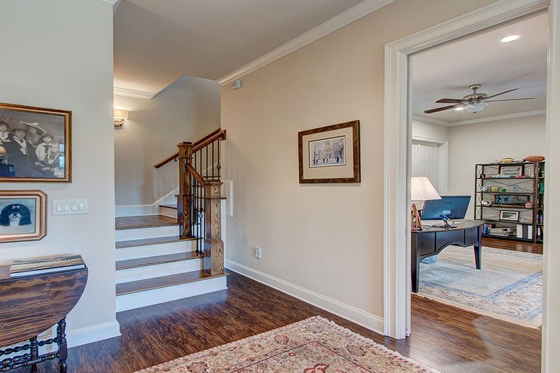 Home Plan - Stairway to Finished Basement