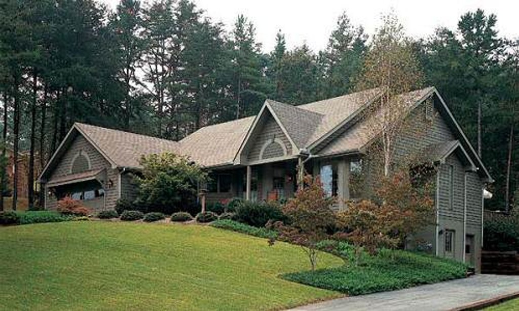 Exterior - Front Elevation 2 for Traditional House Plan #312-446 - 3 bed, 2 bath