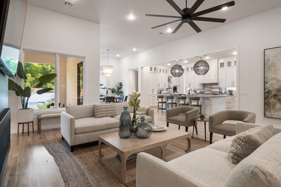 Interior - Family Room 2 for Traditional House Plan #1098-8 - 4 bed, 4.5 bath