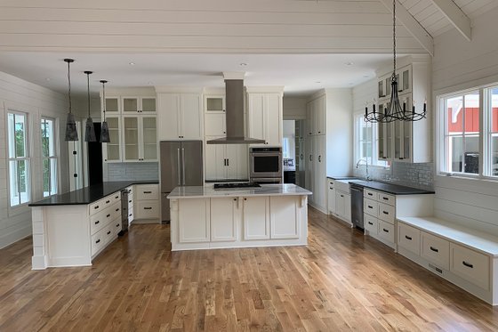 Interior - Kitchen for Craftsman House Plan #437-112 - 3 bed, 3.5 bath