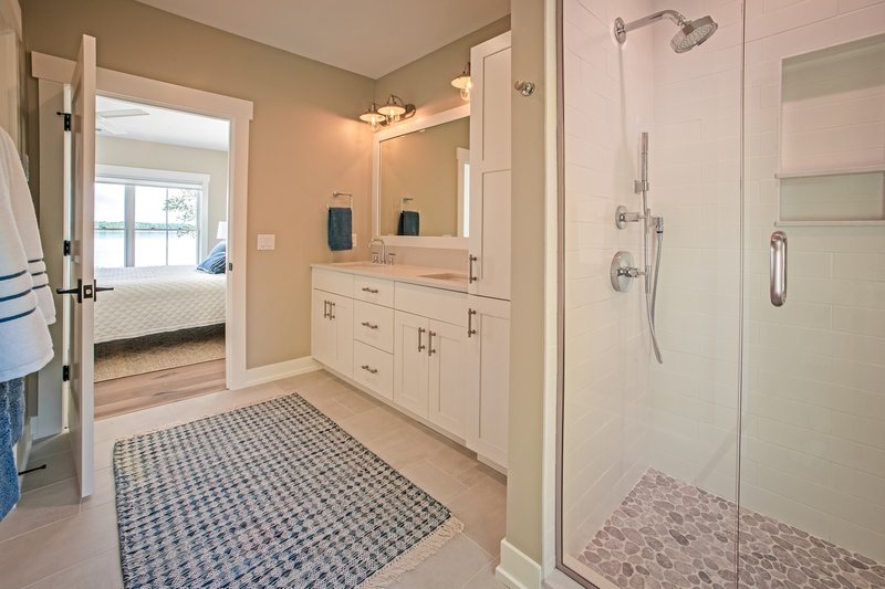 Architectural House Design - Interior - Master Bathroom for Farmhouse House Plan #901-132 - 3 bed, 2.5 bath