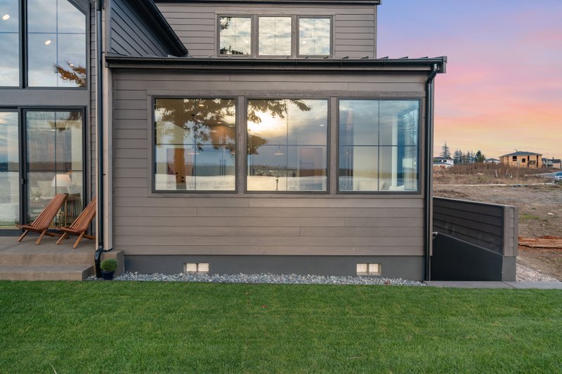 House Design - Photo 10 for Contemporary House Plan #1070-193 - 4 bed, 3.5 bath