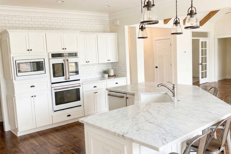 House Blueprint - Interior - Kitchen 1 for Farmhouse House Plan #21-646 - 4 bed, 3.5 bath