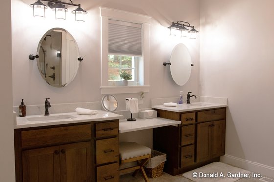 Interior - Master Bathroom 1 for Ranch House Plan #929-1004 - 4 bed, 3 bath