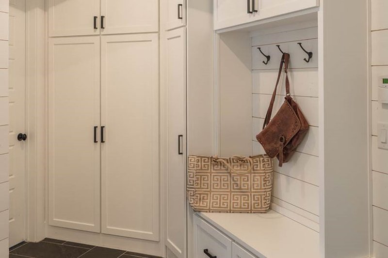 Architectural House Design - Mud Room