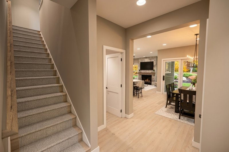 Home Plan - Interior - Entry 1 for Craftsman House Plan #51-1545 - 3 bed, 2.5 bath