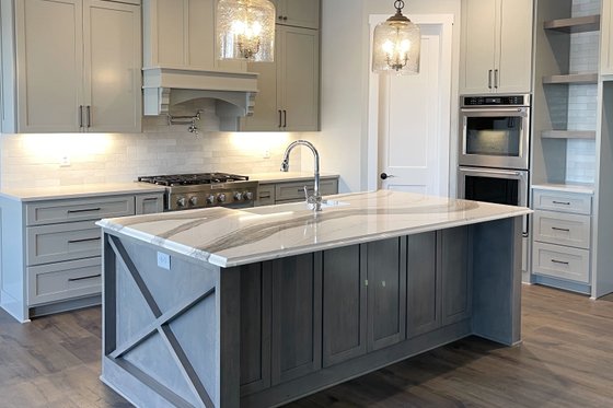 Interior - Kitchen for Craftsman House Plan #437-114 - 4 bed, 4 bath