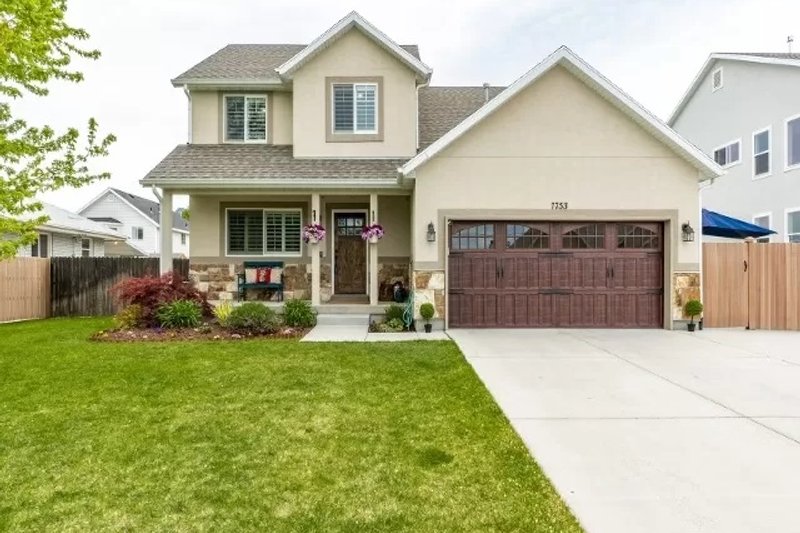 Home Plan - Traditional Exterior - Front Elevation Plan #1060-4