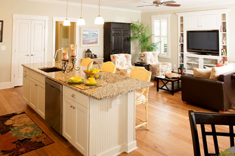 House Design - Interior - Kitchen for Craftsman House Plan #461-55 - 3 bed, 2 bath