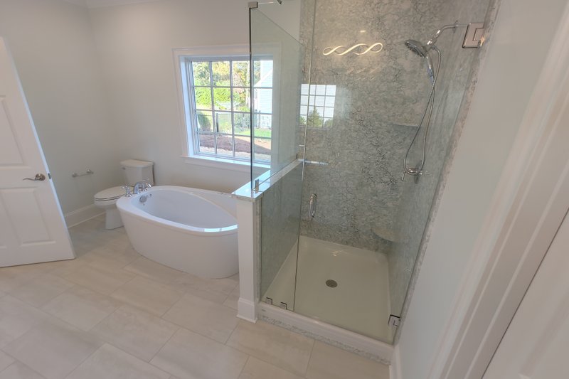 Home Plan - Interior - Master Bathroom 1 for Southern House Plan #20-254 - 4 bed, 3.5 bath
