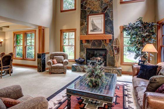 Photo 21 for Craftsman House Plan #132-179 - 5 bed, 4.5 bath