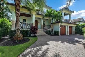 Beach Exterior - Front Elevation Plan #548-20