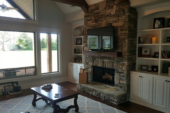 Interior - Family Room 1 for Craftsman House Plan #119-369 - 3 bed, 2.5 bath