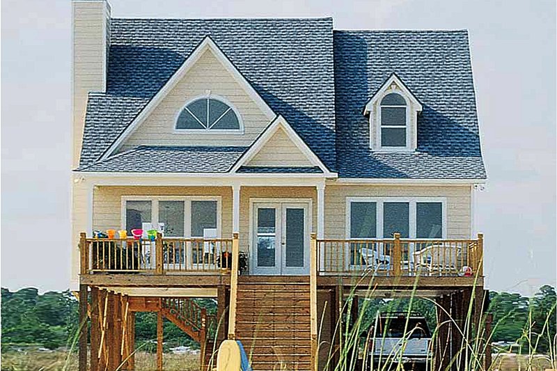 House Plan Design - Beach Exterior - Front Elevation Plan #37-143