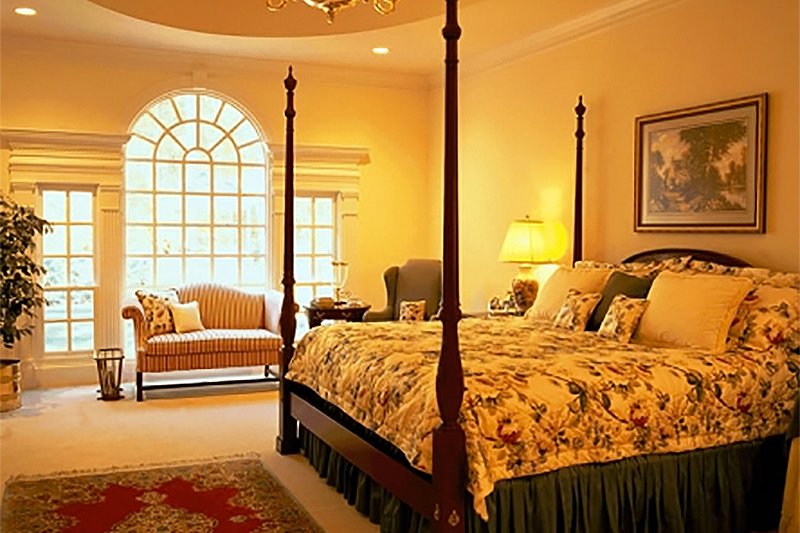 Dream House Plan - Interior - Master Bedroom for Southern House Plan #137-116 - 4 bed, 3.5 bath