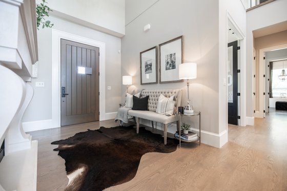 Interior - Entry for European House Plan #1114-19 - 6 bed, 4.5 bath