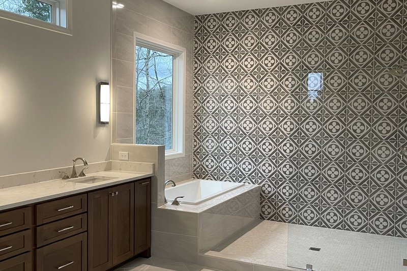 Home Plan - Interior - Master Bathroom for Modern House Plan #437-127 - 4 bed, 3 bath